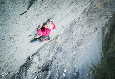 Simon Welfringer in der Route Paciencia - Eiger Nordwand (c) Damien Largeron / Millet