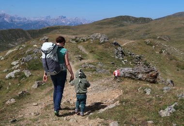 Für Kleinkinder taugliche Wanderung von der Bergstation Gadein zum Thurntaler See