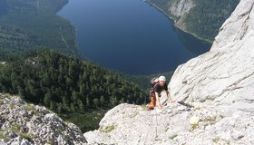 Toller Seeblick auch im unteren Teil der Tour