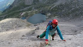 In der ersten Seillänge.