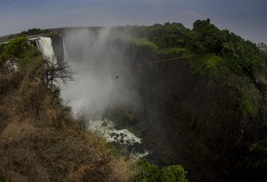 Highline an den Victoria Falls (c) Jacques Marais