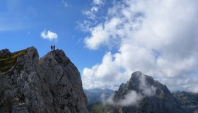 Auf dem Grat - hinten die Köllenspitze.