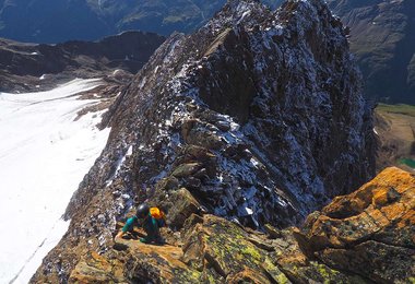 Auf dem Grat des Ötztaler Urkund - Aufstieg zur Wildspitze.