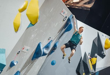 Jakob Schubert (c) IFSCbLena Drapella.JPG