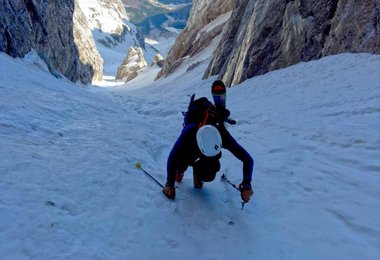 BD Whippet Pole und ein gutes Tragsystem für die Ski machen alles leichter 