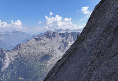 Martin on the NorthRidge of Piz Badile - @MarioKaeppeli