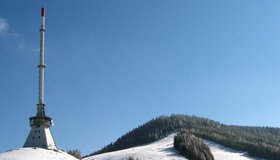 Der Fernsehsender mit der Gipfelkuppe