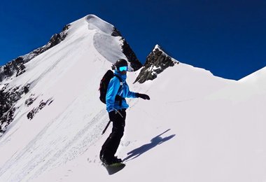 Bei der Abfahrt im unteren Teil des Grates.