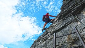 Die Passage nach der Leiter - Via Ferrata Michielli Albino Strobel